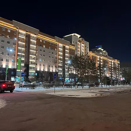215 Очень Теплые Апартаменты Рядом С Байтереком С 2 Большие Кроватями Nur-Sultan  Exterior photo
