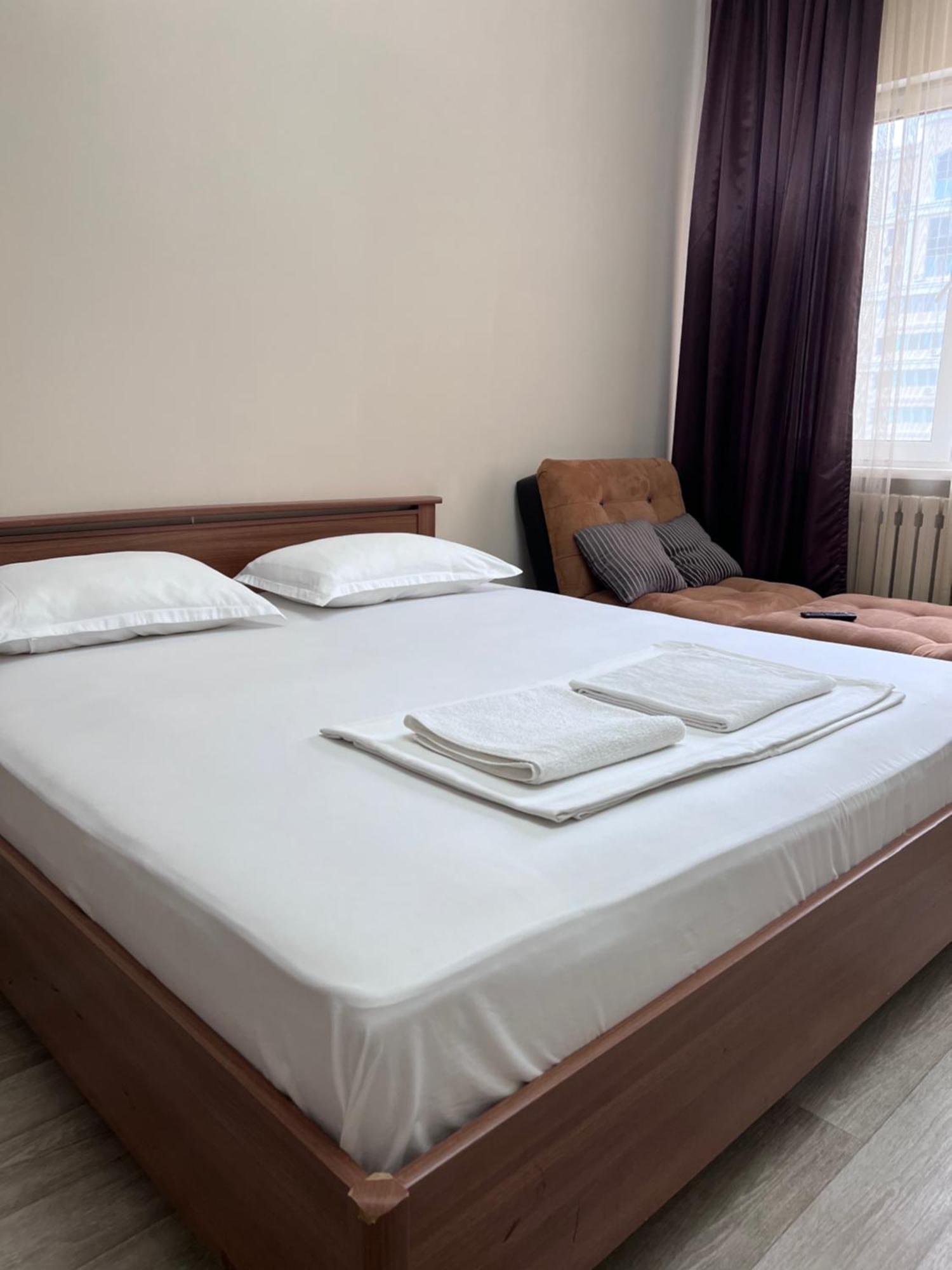 215 очень теплые рядом с байтереком с 2 большие кроватями * Nur-Sultan (Astana)